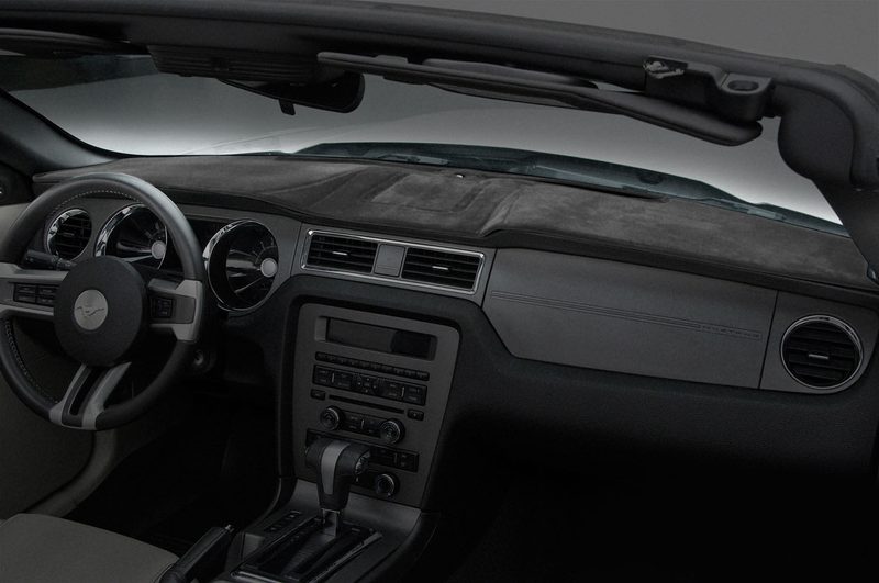 Ford Mustang dash cover in black