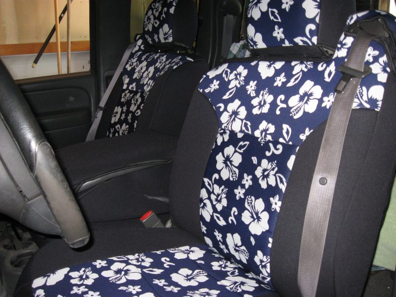 Custom seat cover in Hawaiian fabric (customer photo)