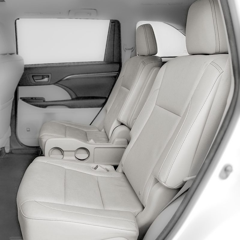 Toyota Highlander 2nd row 50/50 captain seats